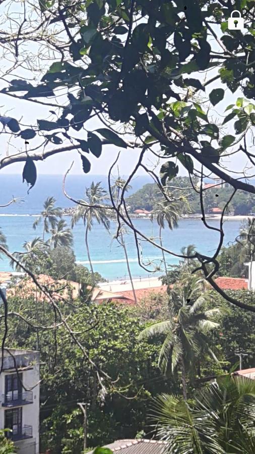 Holiday Inn Unawatuna Exterior foto